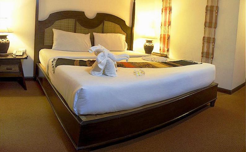 Phuphaya Resort Pattaja Szoba fotó