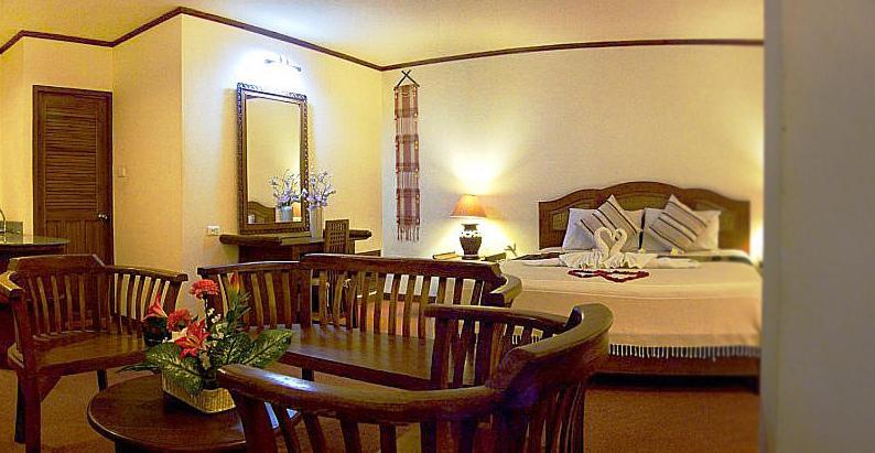 Phuphaya Resort Pattaja Szoba fotó