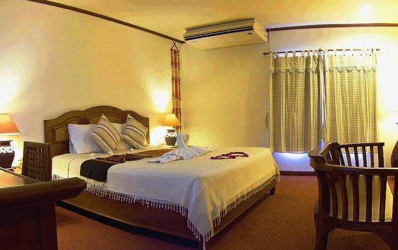 Phuphaya Resort Pattaja Szoba fotó