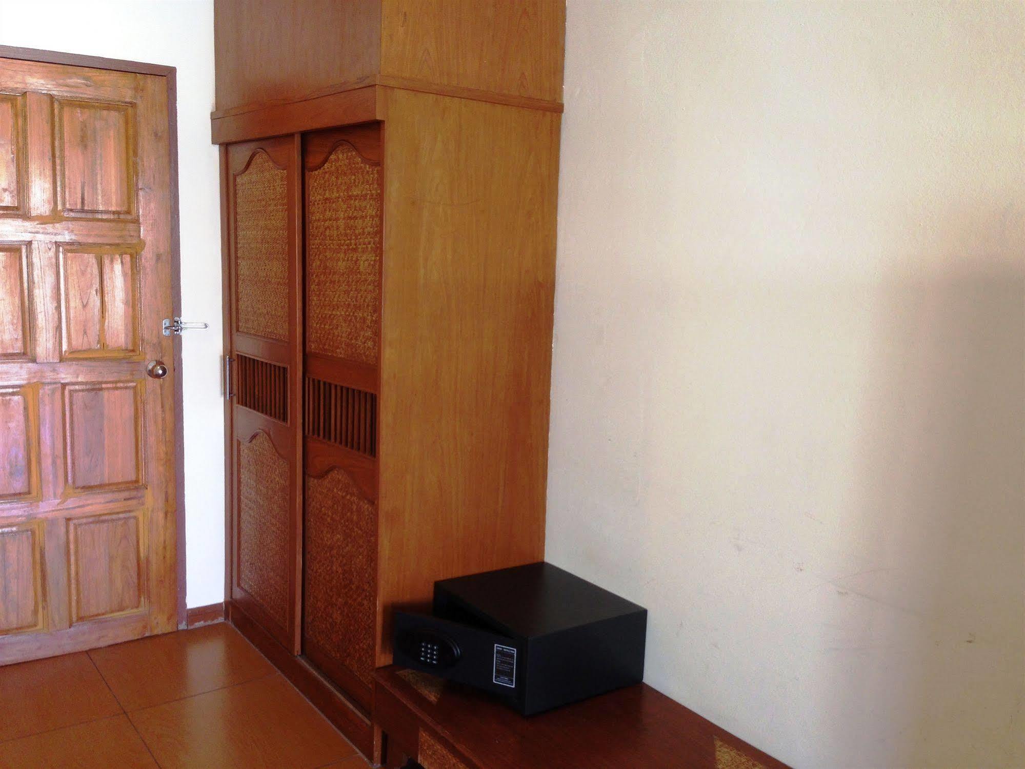 Phuphaya Resort Pattaja Kültér fotó